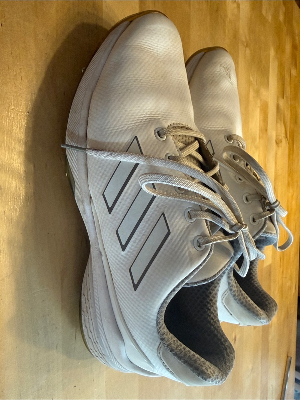 adidas Men's White light strike pro golf shoes